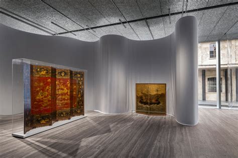 cerimonia stupa prada|in paraventi, fondazione prada milan exhibits 70 folding screens .